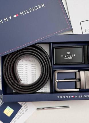 Подарочный набор с ремнем и двумя съемными пряжками Rub hilfiger