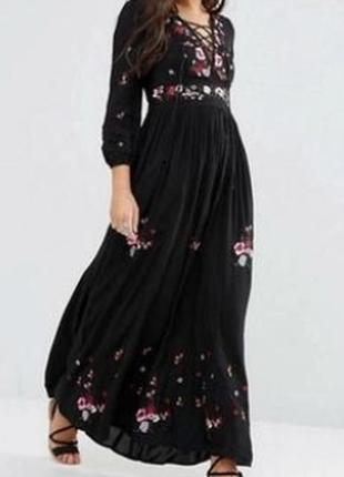 Платье муди с вышивкой