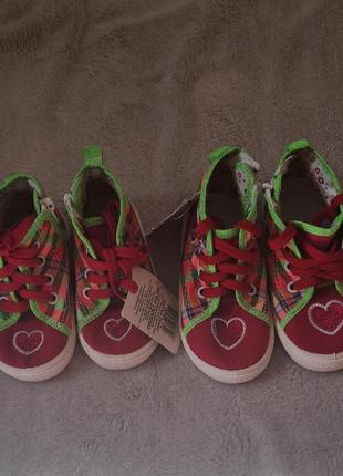 Детские кеды польша, детские кеды для девочки, летние кеды яркие с сердечком, розовые...