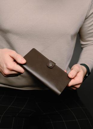 Мужской коричневый портмоне, кошелек из натуральной гладкой кожи на кнопке.2 фото