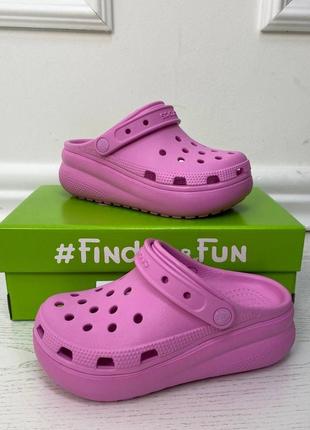 Crocs classic cutie clog taffy pink кроксы детские на платформе клоги детские1 фото