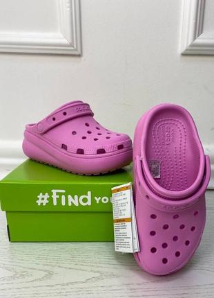 Crocs classic cutie clog taffy pink кроксы детские на платформе клоги детские2 фото