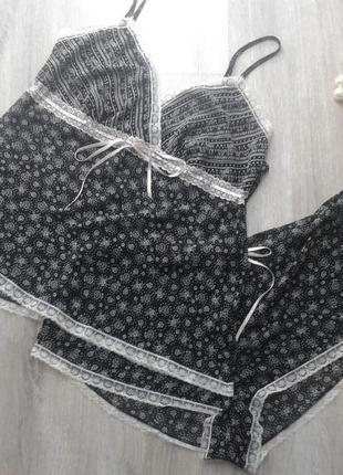 Чорна тонка квіткова піжама marks & spencer