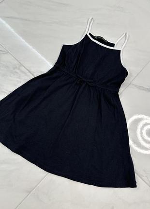 Плаття дівчинки