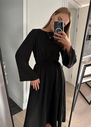 Платье вечернее миди свободного кроя с открытой спиной с завязками и гружными широкими...