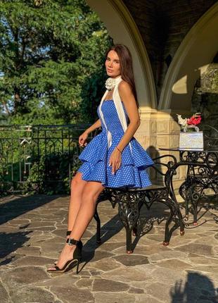 Стильное платье