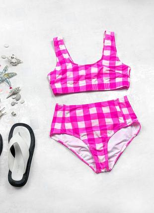 Купальний костюм boohoo з кроп-топом та трусиками з високою посадкою в клітинку малинового кольору