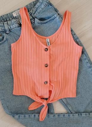 Майка топ в рубчик с пуговицами с завязками укороченная женская