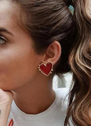 Сережки ефектні серця в стилі zara