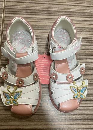 Босоніжки шкіряні