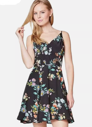 Витончене плаття міні в квітковий принт🌹сукня стильна бренду tally weijl 34 - 36/xs - s