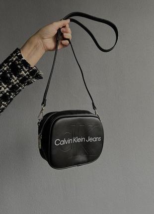 Calvin klein small crossbody bag black  lxart 059