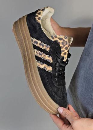 Замшевые кеды на утолщенной подошве с вставками леопардового принта