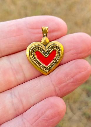 Латунний кулон серце з червоною емаллю
