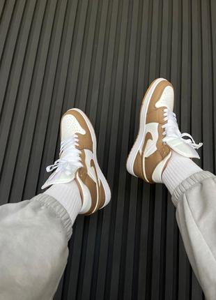 Кроссовки nike air jordan retro 1 beige premium6 фото