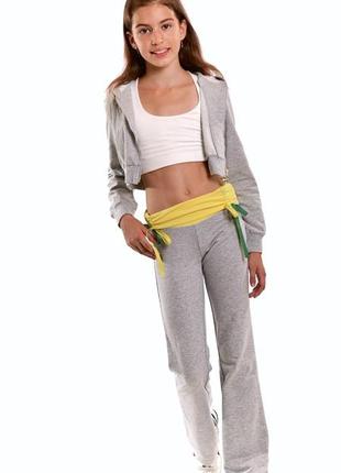 Костюм на дівчинку