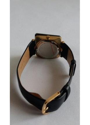 Часы наручные image