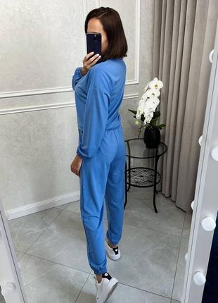 Костюм из оверсайз-свитшота и джоггеров10 фото