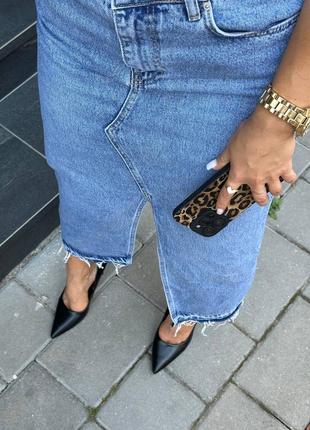 Жіночі стильні базові чорні туфлі човники, лодочки з екошкіри на підборах, на каблуку шпильці з леопардовим принтом всередині2 фото