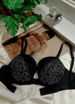 Бюстгальтер пуш ап intimissimi