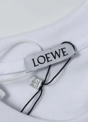 Біла футболка loewe, нова біла футболка з лого у стилі loewe, футболка жіноча бренд loewe біла2 фото