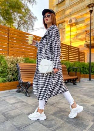 Трендовое пальто в модную «гусиную лапку»3 фото