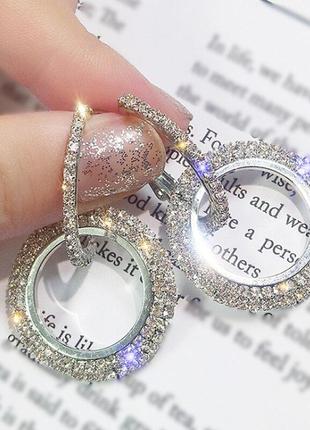 Шикарні срібні сережки з камінням