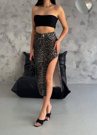 Женская трендовая леопардовая джинсовая юбка миди с открытой ножкой2 фото