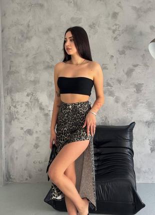 Женская трендовая леопардовая джинсовая юбка миди с открытой ножкой5 фото