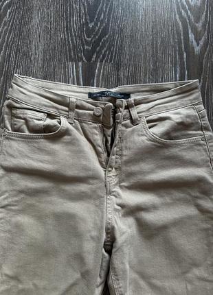 Бежевые базовые джинсы стрейч2 фото