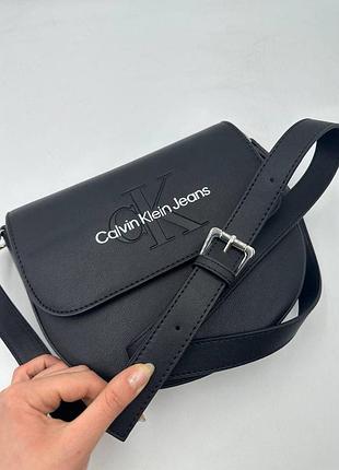 Сумочка в стиле calvin klein