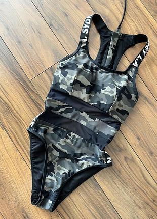 Censored купальник цельный