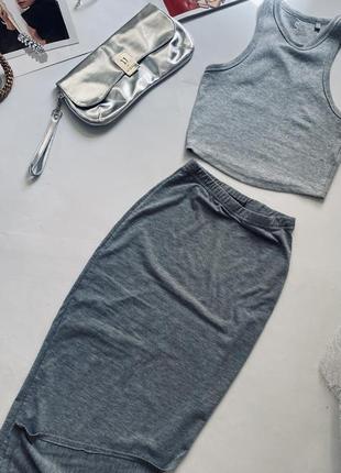 Крутезна жіноча сіра спідниця з розрізом boohoo 🌚3 фото