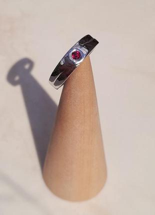Серебряное кольцо с натуральным родолитом4 фото