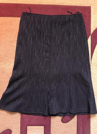 Спідниця міді