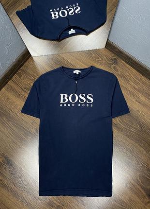 Футболка hugo boss