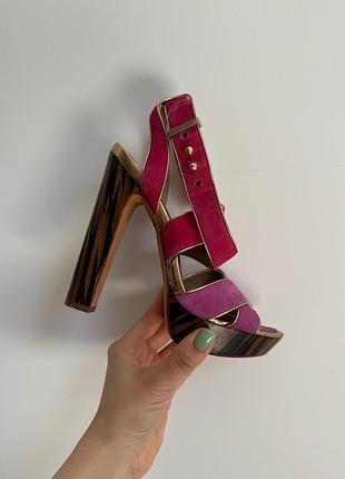 Босоніжки дорогого бренду bcbgmaxazria