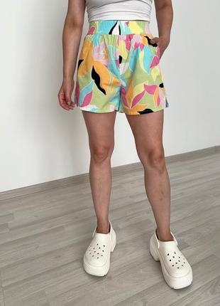 Яскраві бавовняні шорти bershka