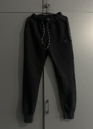 Спортивні штани