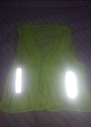 Жилетка желтая с светоотражающими полосками