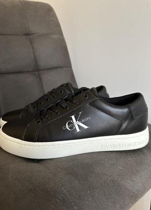 Чоловічі снікерси calvin klein jeans.