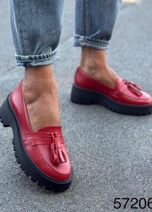 Туфлі лофери жіночі червона шкіра