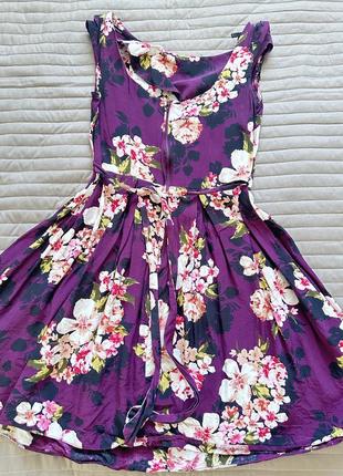 Сукня у квітковий принт