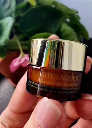 Крем від зморшок та темних кіл під очима estee lauder