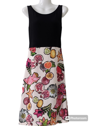 Сукня плаття з гарним фруктовим принтом