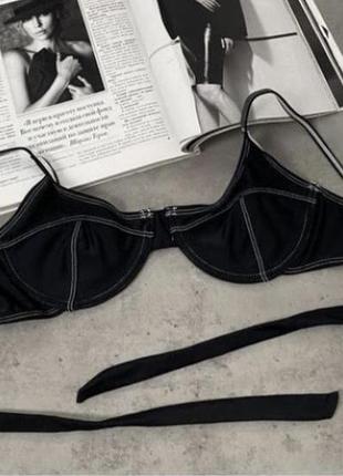 Boohoo крутий  оригінальний верх від купальника на зав'язки
