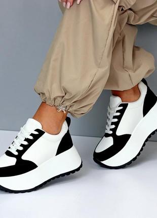 Черно-белые массивные кроссовки сникерсы на платформе/танкетка 35-39