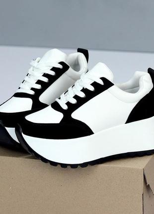 Черно-белые массивные кроссовки сникерсы на платформе/танкетка 35-39