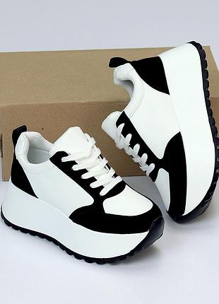 Черно-белые массивные кроссовки сникерсы на платформе/танкетка 35-39