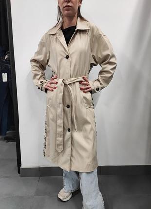 Bershka тренч xs-s бежевый в клетку
